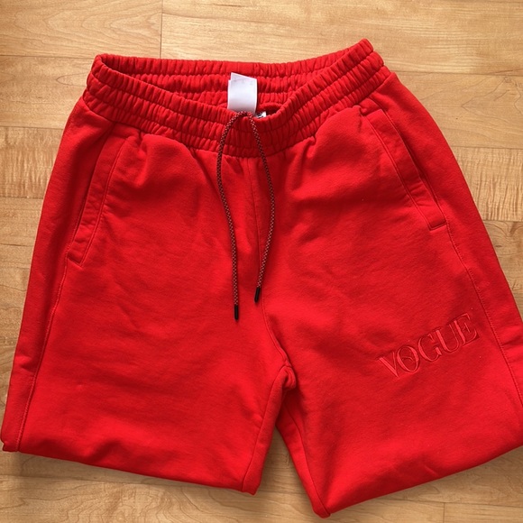 Puma x Vogue Joggers - Picture 3 of 8